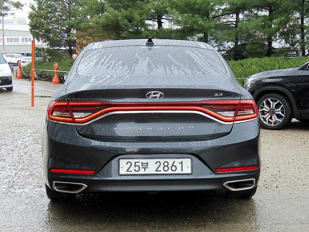 HYUNDAI Grandeur - Vista 4