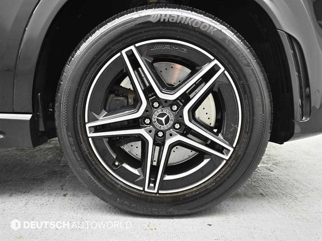 Mercedes Benz GLE Class - Vista 5