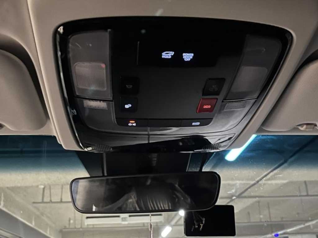 HYUNDAI Staria - Vista 11