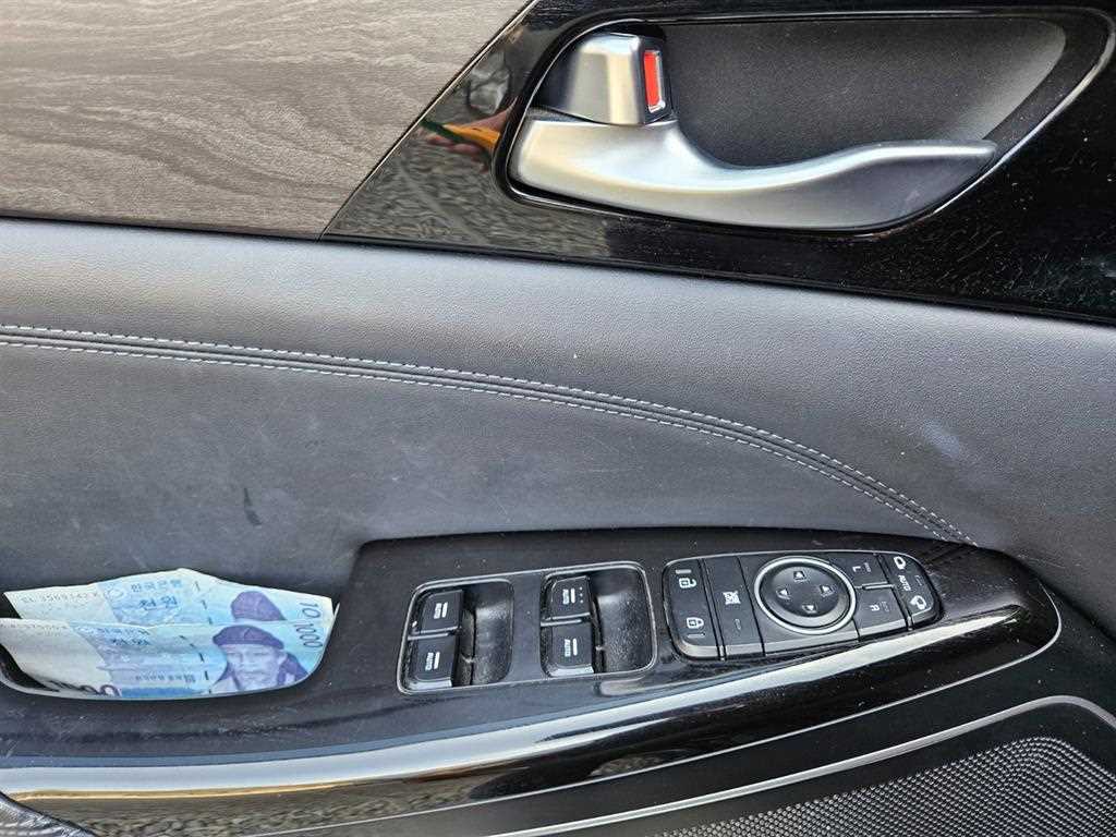 KIA K7 - Vista 8