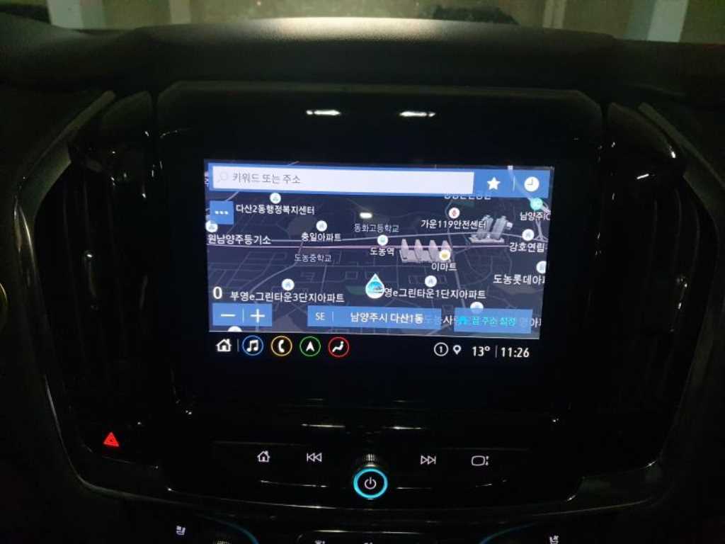 Chevrolet Travers - Vista 10