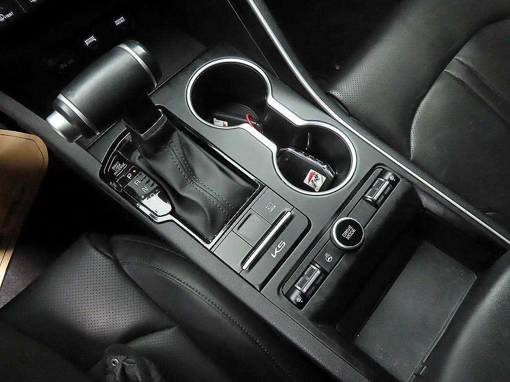 KIA K5 - Vista 10