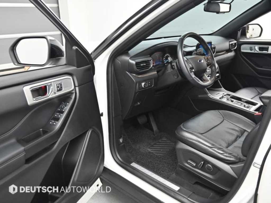 Ford Explorer - Vista 11