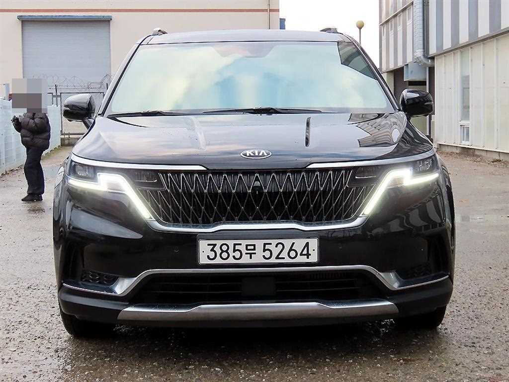 KIA Carnival 2021 Negro - Importación desde Corea - HF Imports Iquique - Foto 1