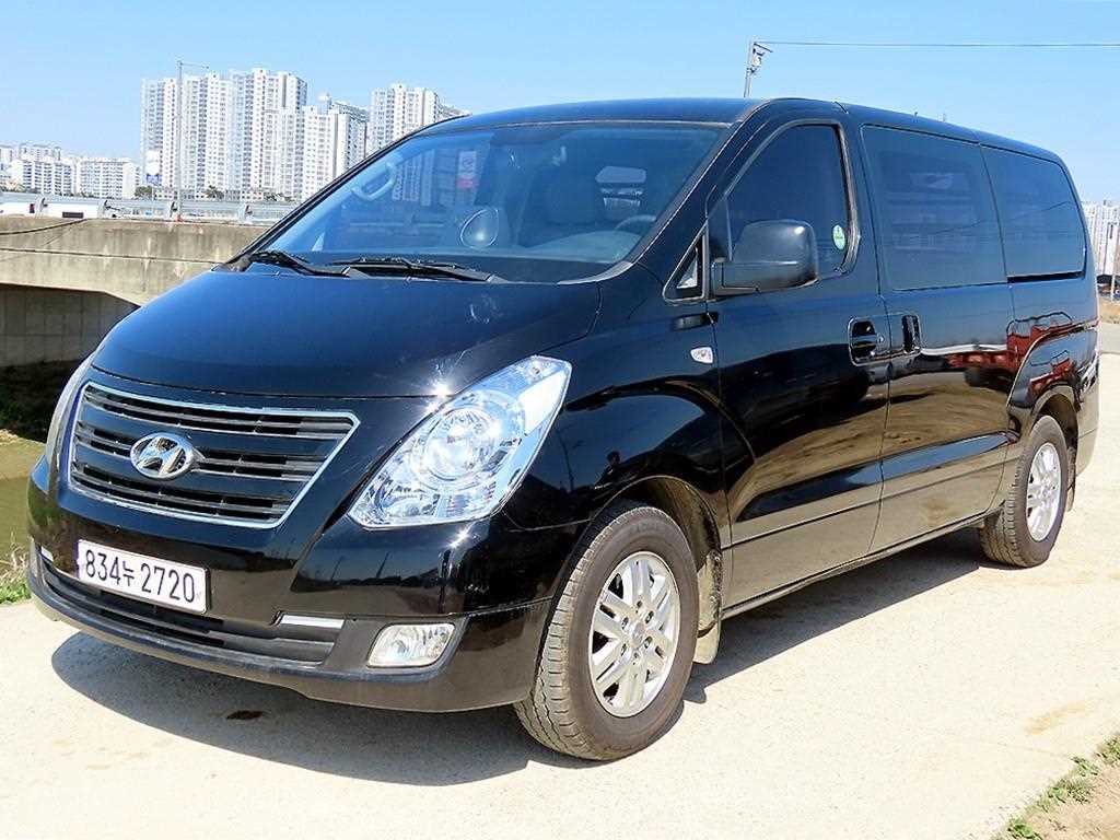 HYUNDAI Starex - Vista 2
