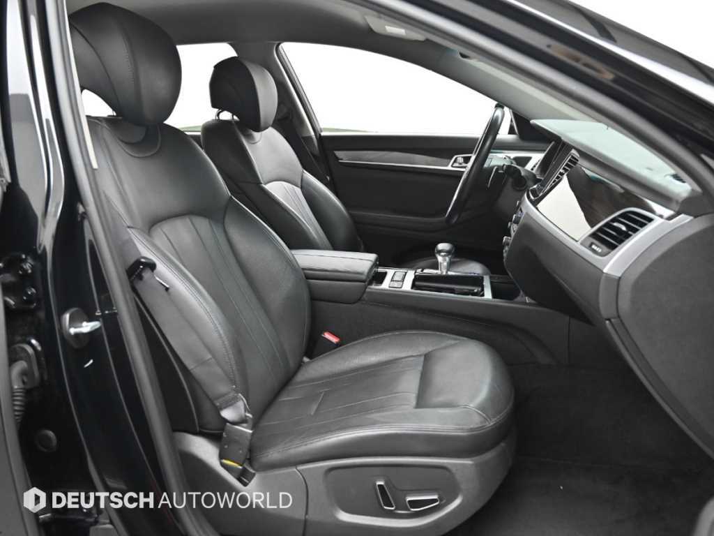 Genesis G80 - Vista 10