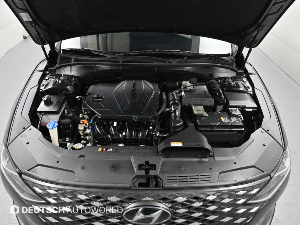 HYUNDAI Grandeur - Vista 6