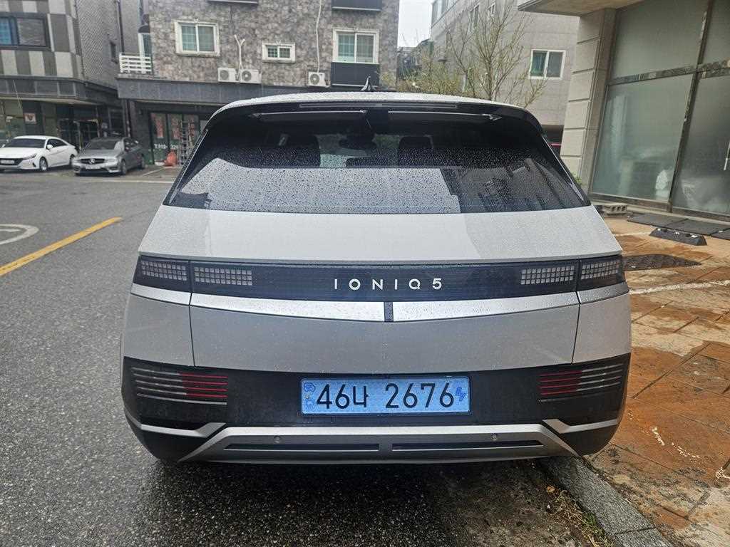 HYUNDAI Ioniq 5 - Vista 4