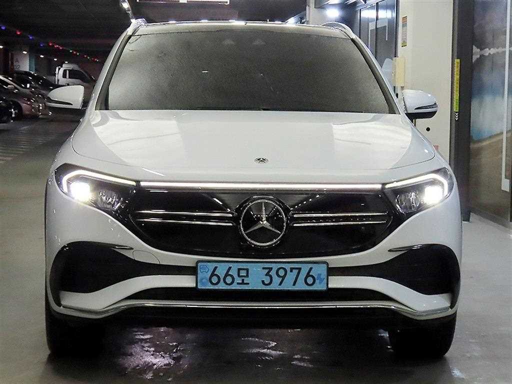 Mercedes Benz EQA - Vista 2