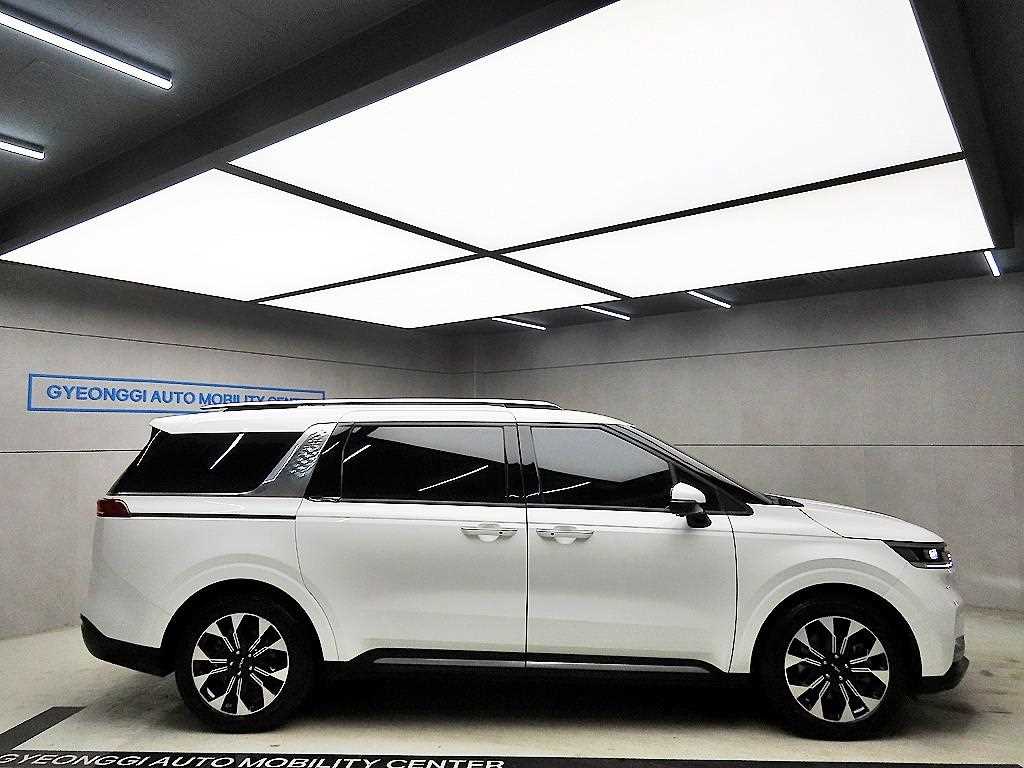 KIA Carnival - Vista 2