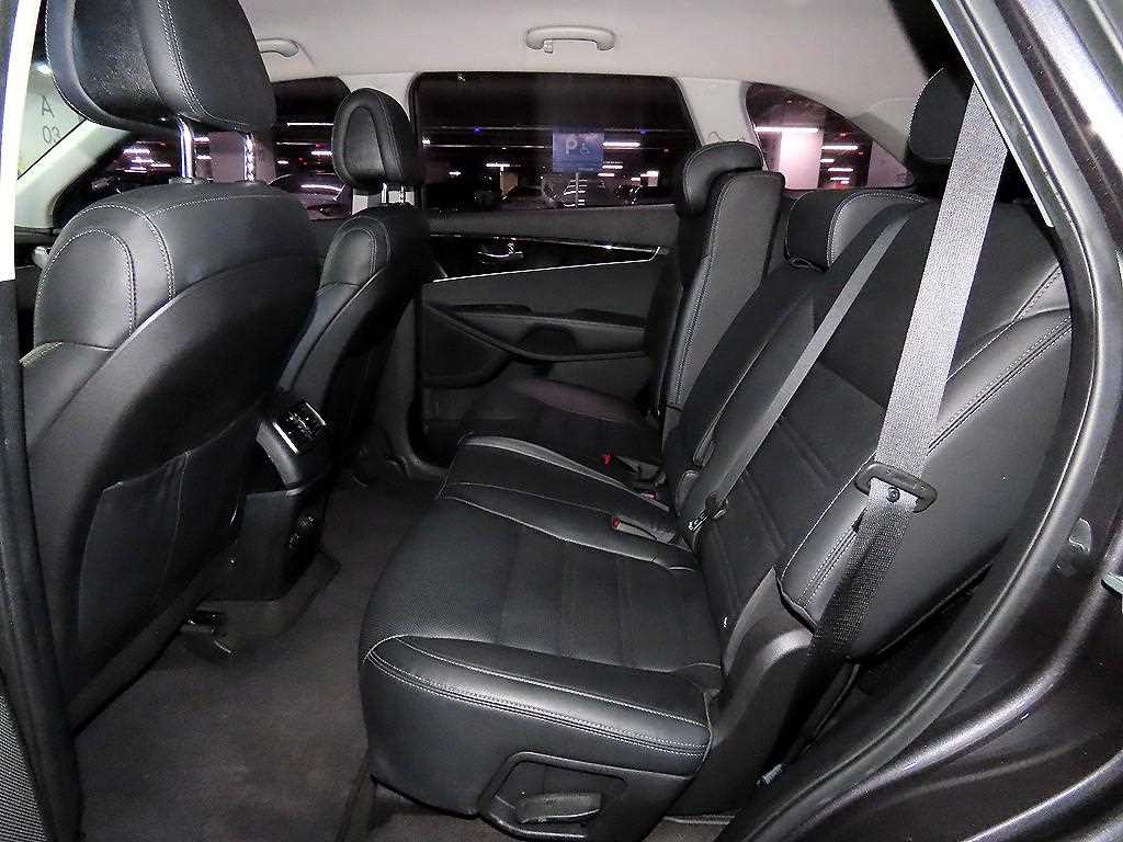 KIA Sorento - Vista 7