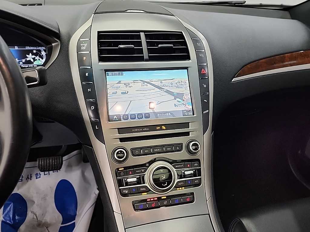 Lincoln MKZ - Vista 10