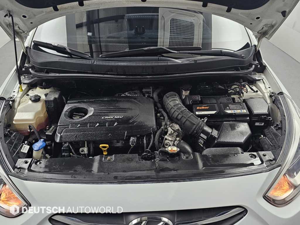 HYUNDAI Accent 2015 Blanco - Importación desde Corea - HF Imports Iquique - Foto 17