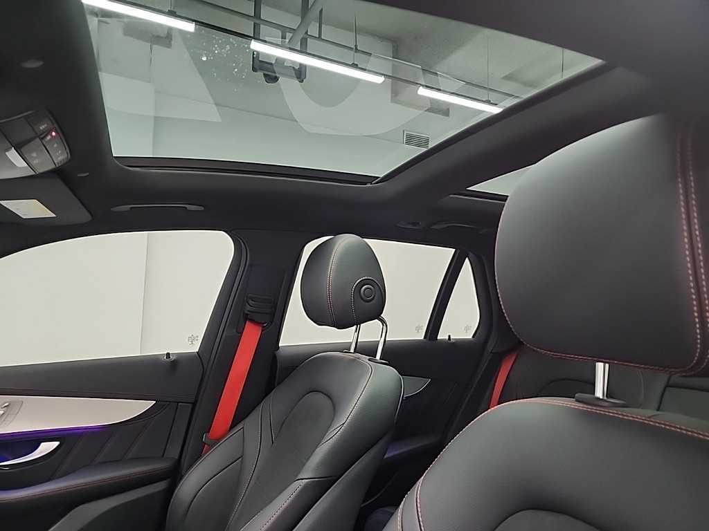 Mercedes Benz GLC Class 2022 Negro - Importación desde Corea - HF Imports Iquique - Foto 15