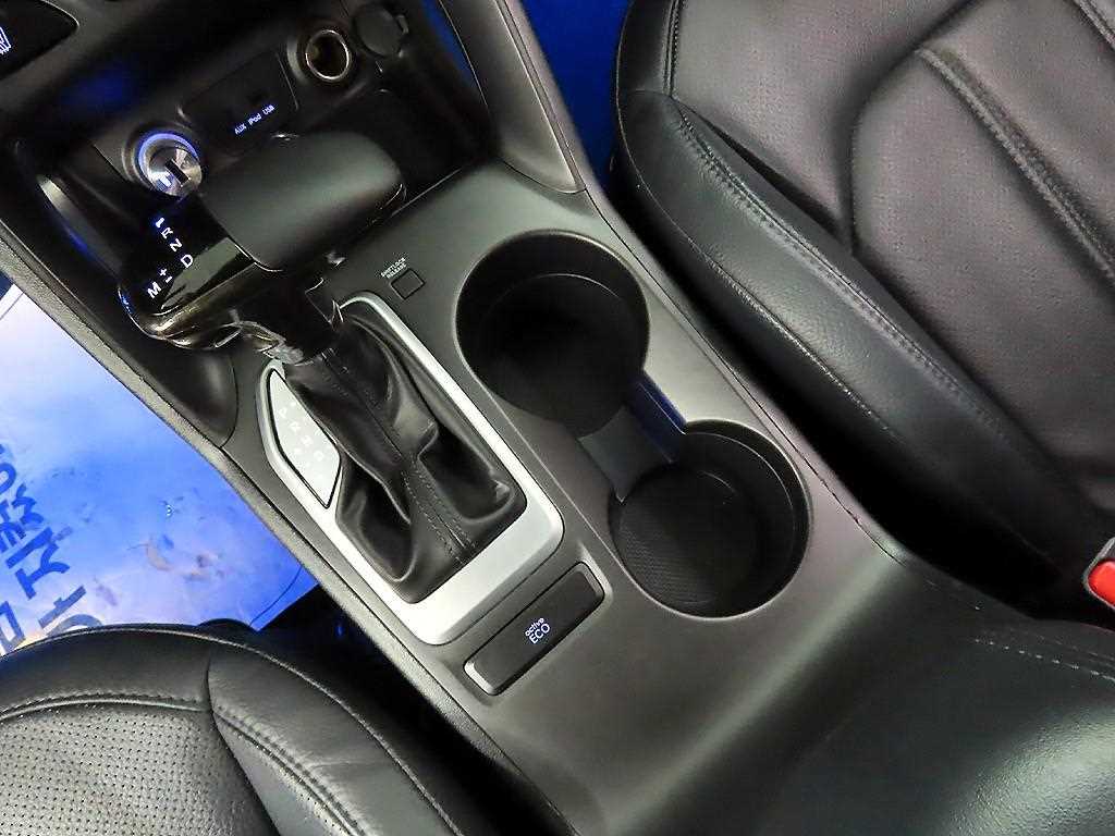 HYUNDAI Tucson - Vista 10