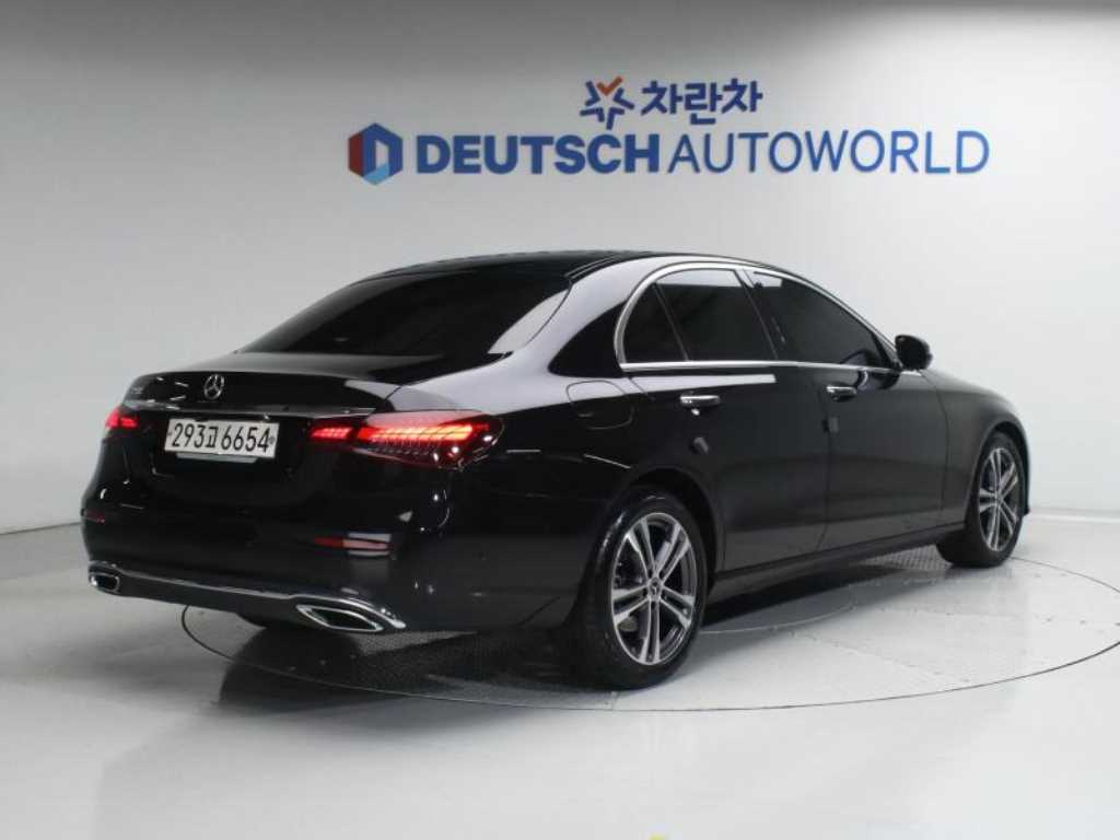 Mercedes Benz E class - Vista 2