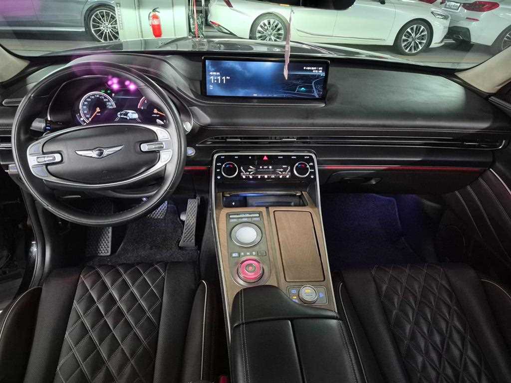 Genesis GV80 - Vista 7