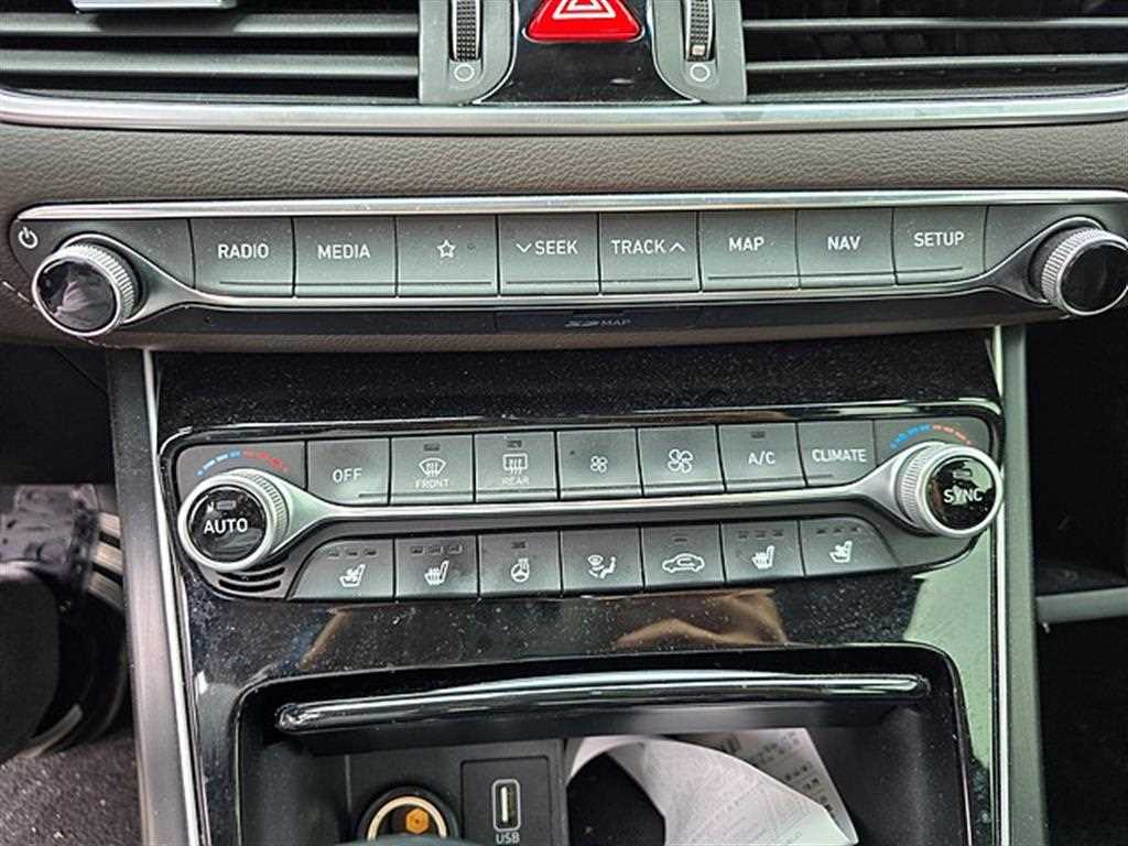 HYUNDAI Grandeur - Vista 12