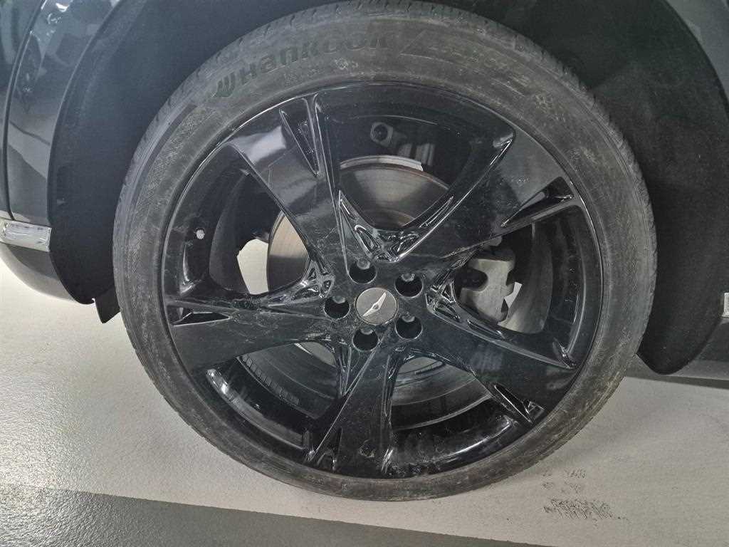 Genesis GV80 - Vista 5