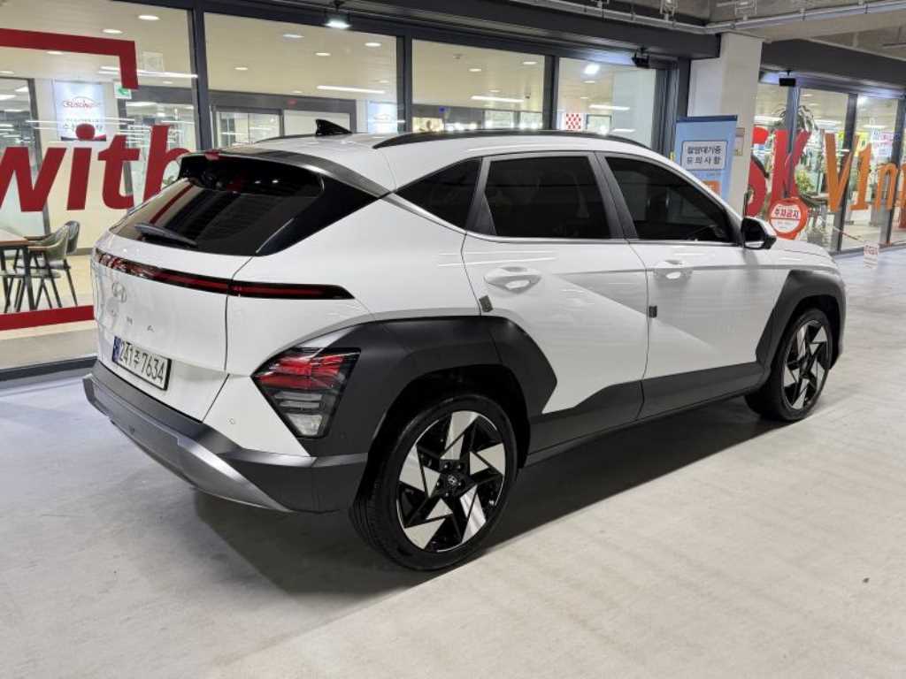 HYUNDAI Kona - Vista 4