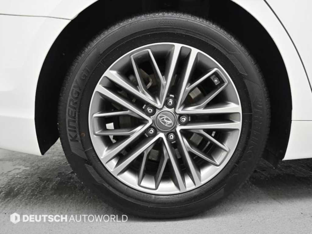 HYUNDAI Grandeur - Vista 5