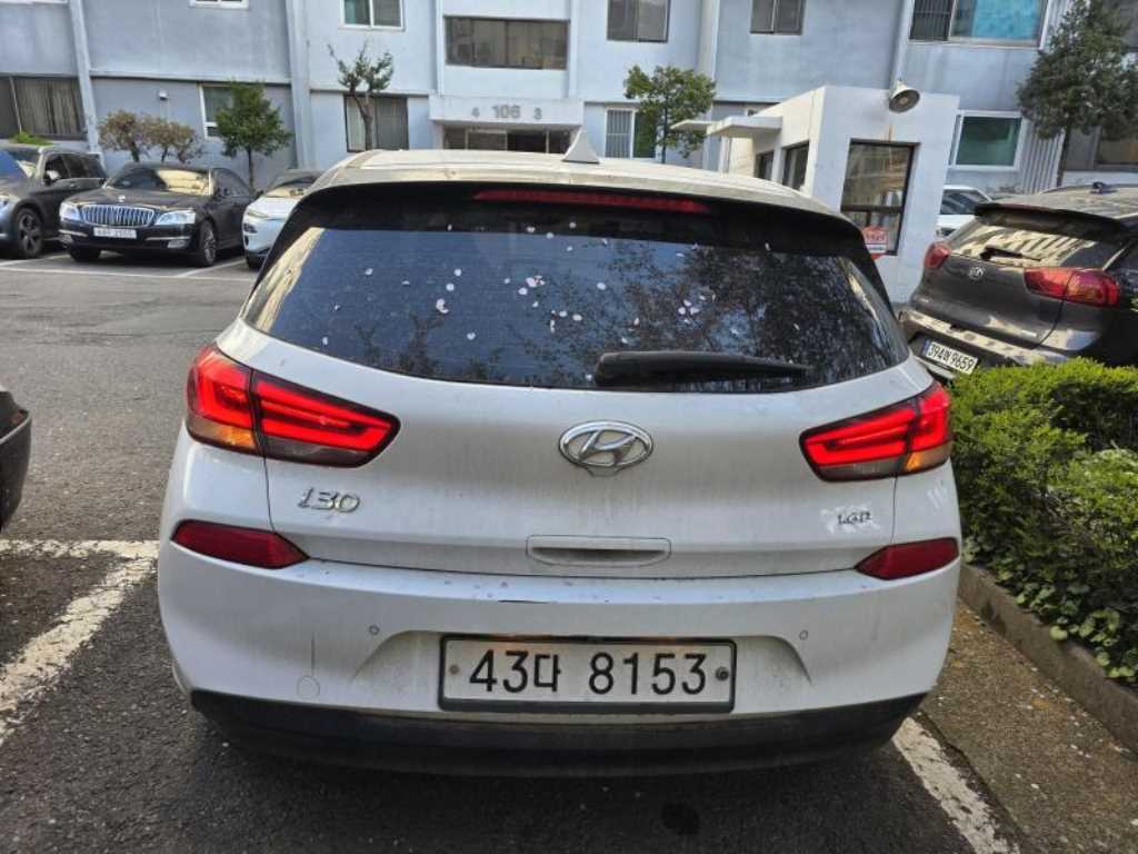 HYUNDAI i30 - Vista 2