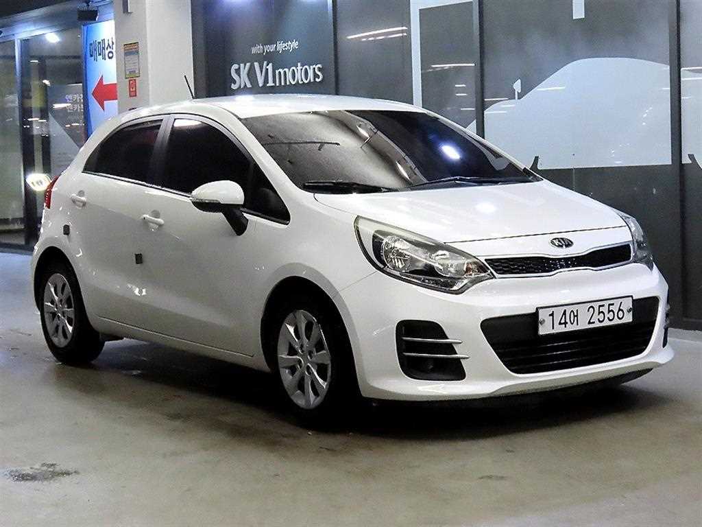 KIA Pride 2015 Blanco - Importación desde Corea - HF Imports Iquique - Foto 1