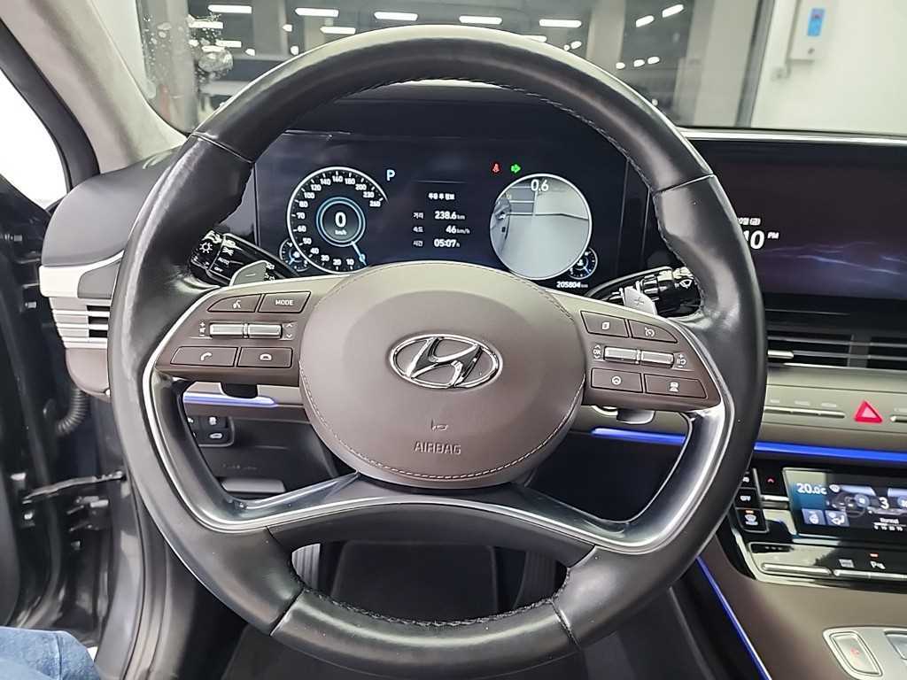 HYUNDAI Grandeur - Vista 9