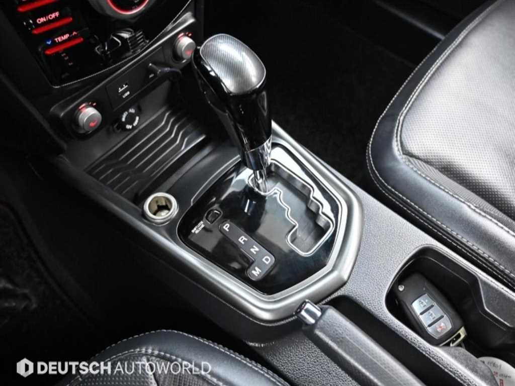 Ssangyong Tivoli - Vista 9