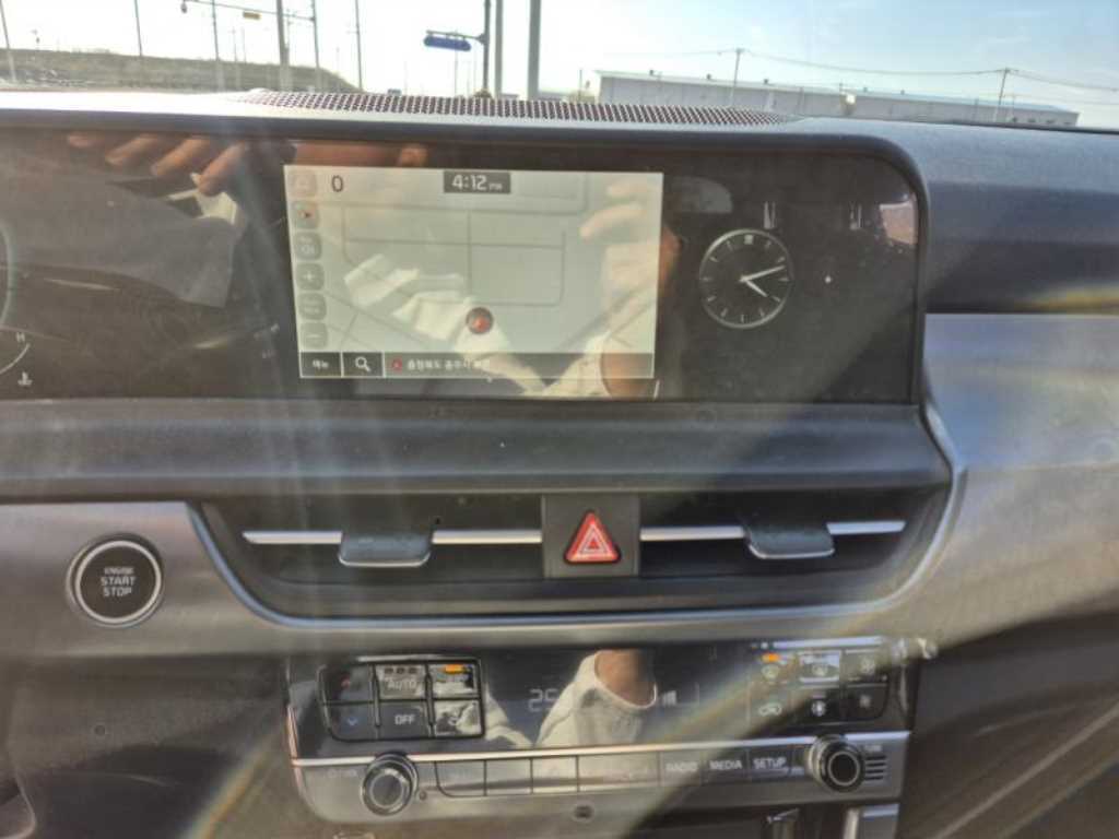 KIA Seltos - Vista 8