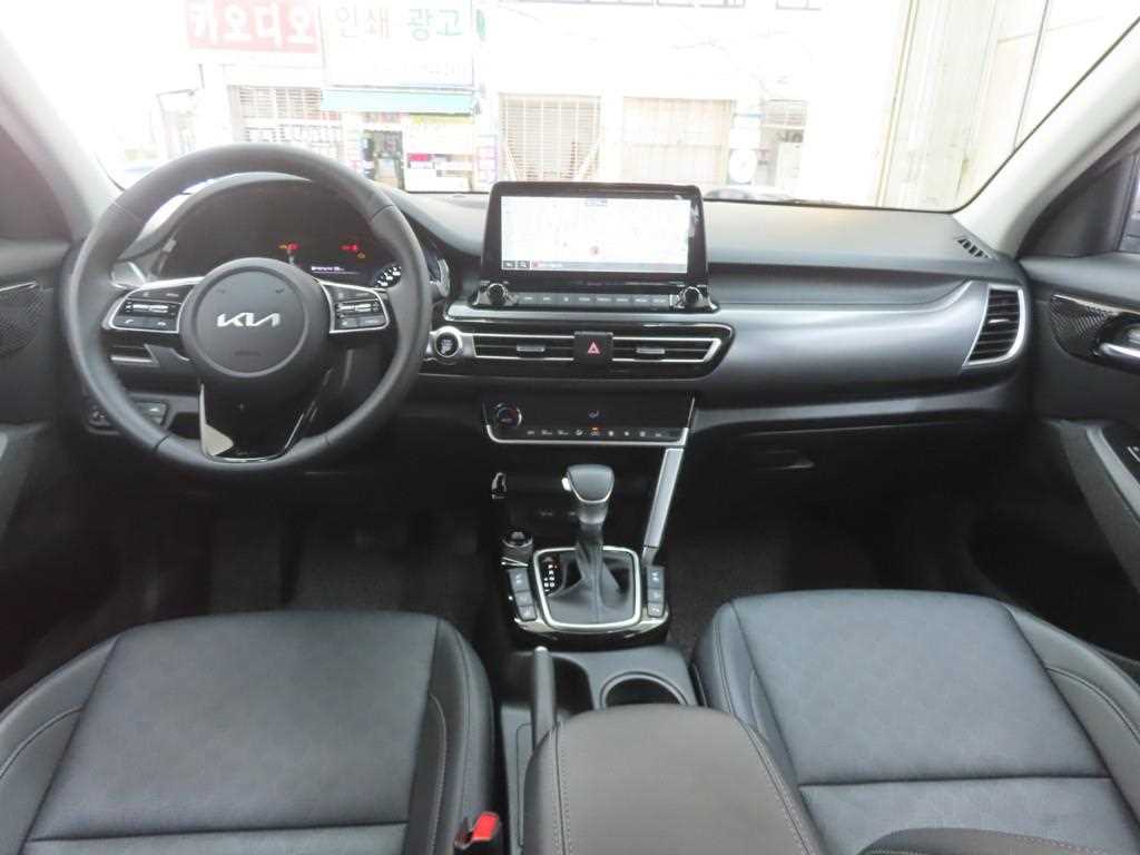 KIA Seltos - Vista 7