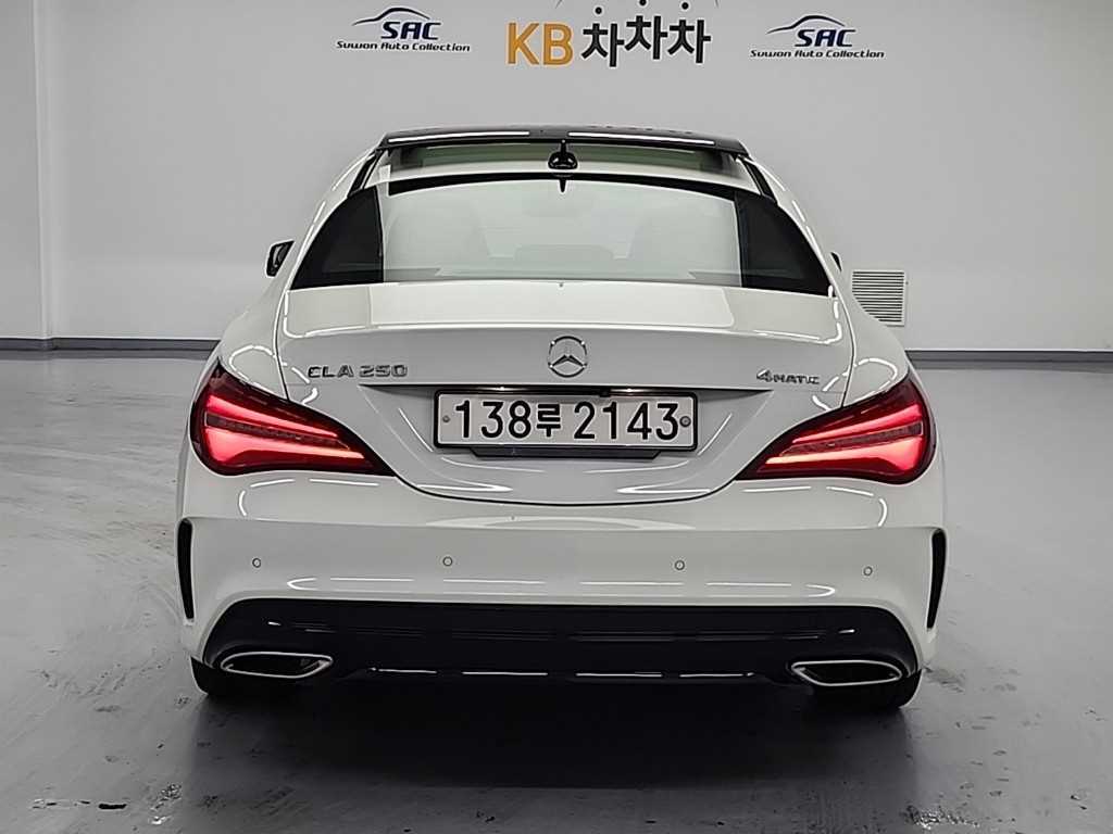 Mercedes Benz CLA Class - Vista 3