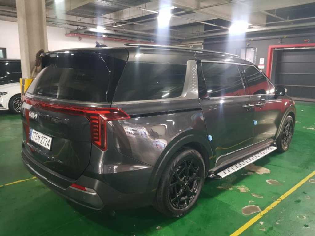 KIA Carnival - Vista 5
