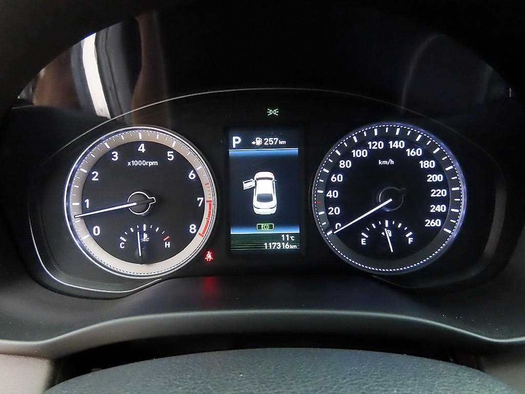 HYUNDAI Grandeur - Vista 9