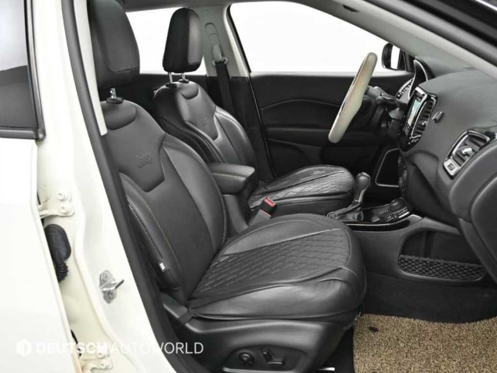 Jeep Compass - Vista 10