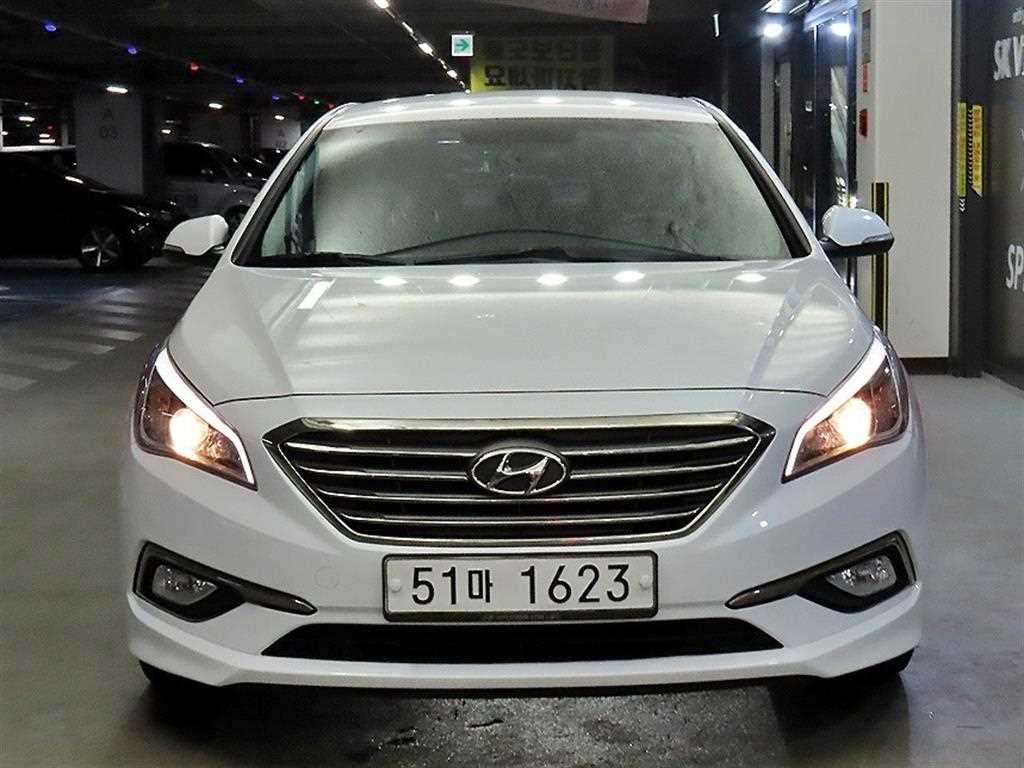 HYUNDAI Sonata - Vista 2