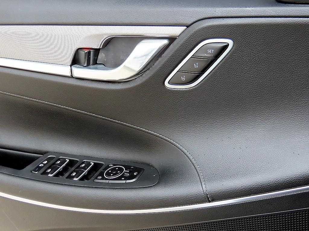 HYUNDAI Grandeur - Vista 11