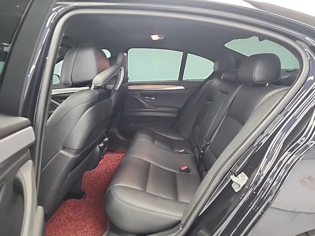 BMW 5 Series - Vista 12