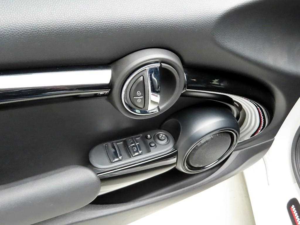 Mini Cooper Convertible 2024 Blanco - Importación desde Corea - HF Imports Iquique - Foto 17