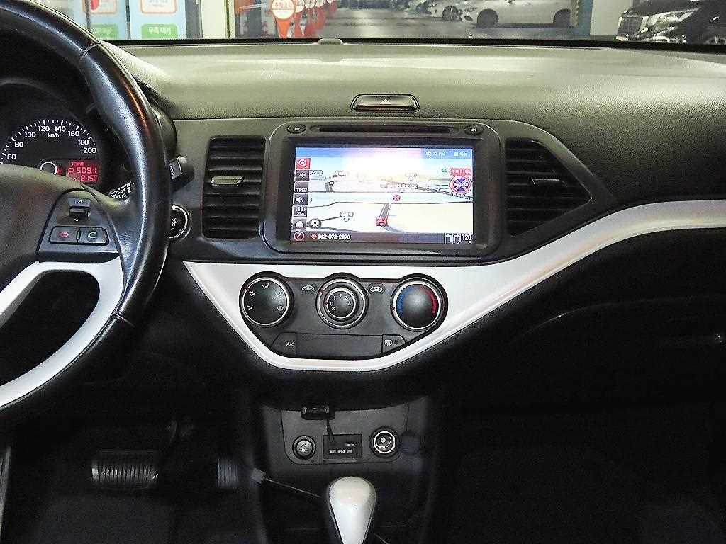 KIA Morning - Vista 11