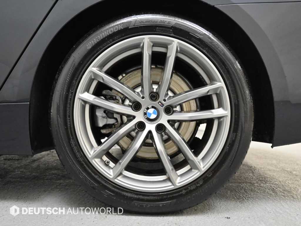 BMW 5 Series - Vista 5