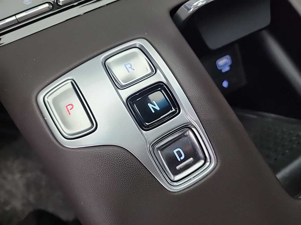 HYUNDAI Grandeur - Vista 9