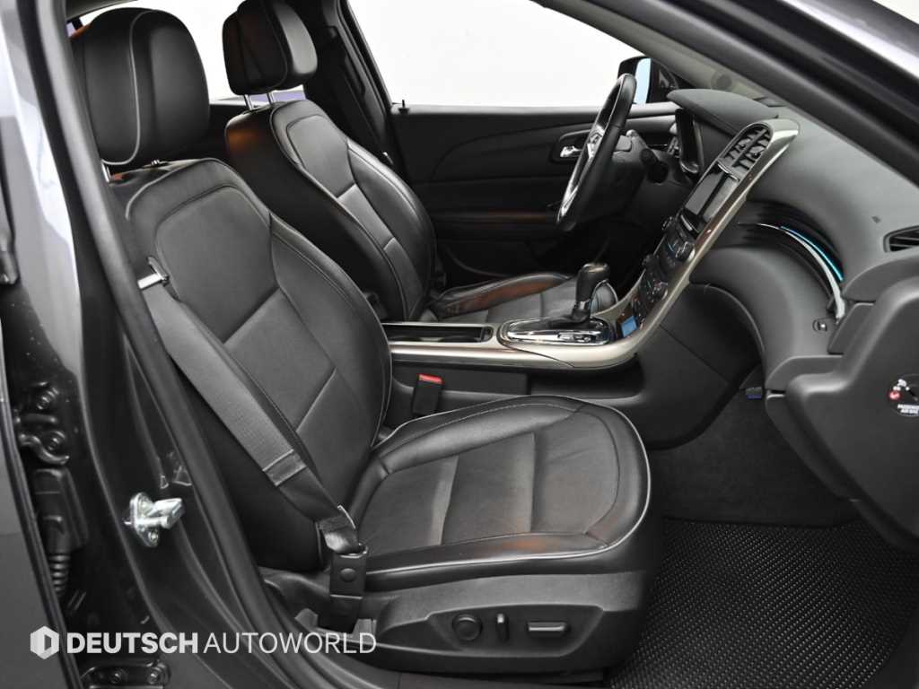 Chevrolet Malibu - Vista 10