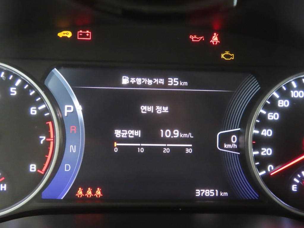 KIA Seltos - Vista 8