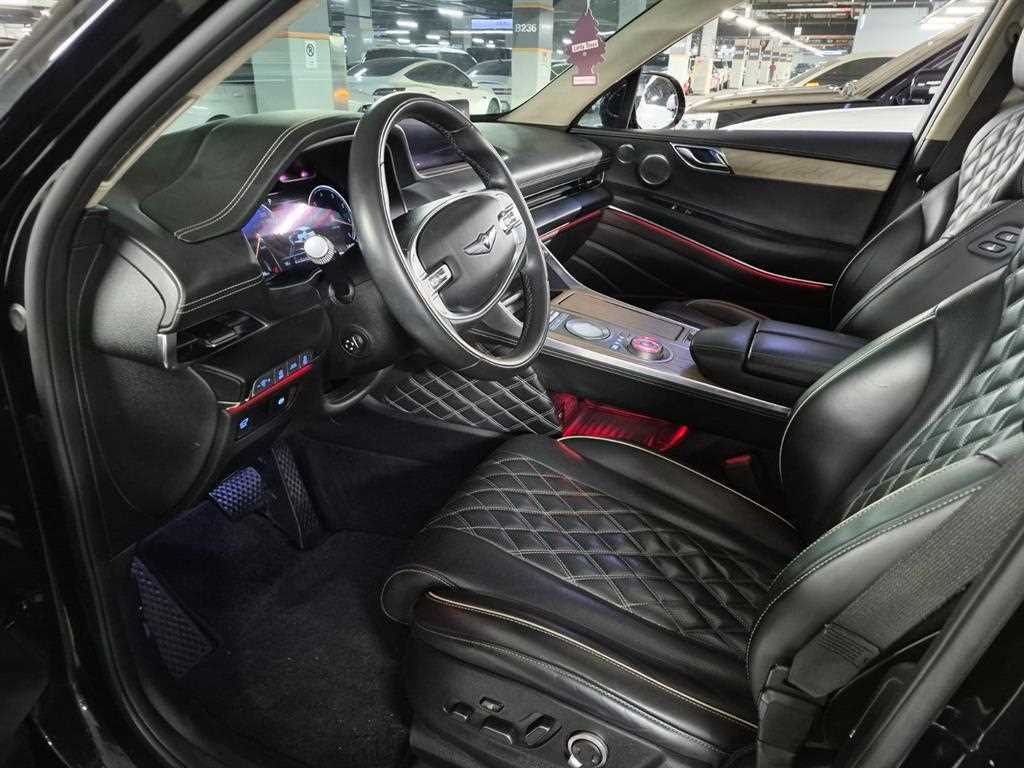 Genesis GV80 - Vista 8