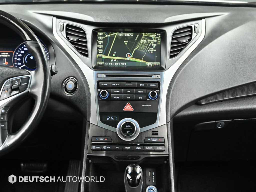 HYUNDAI Grandeur 2015 Blanco - Importación desde Corea - HF Imports Iquique - Foto 14