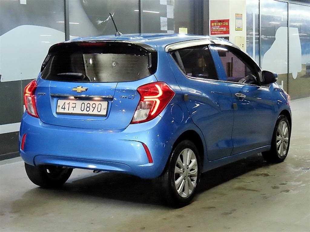 Chevrolet Spark - Vista 4