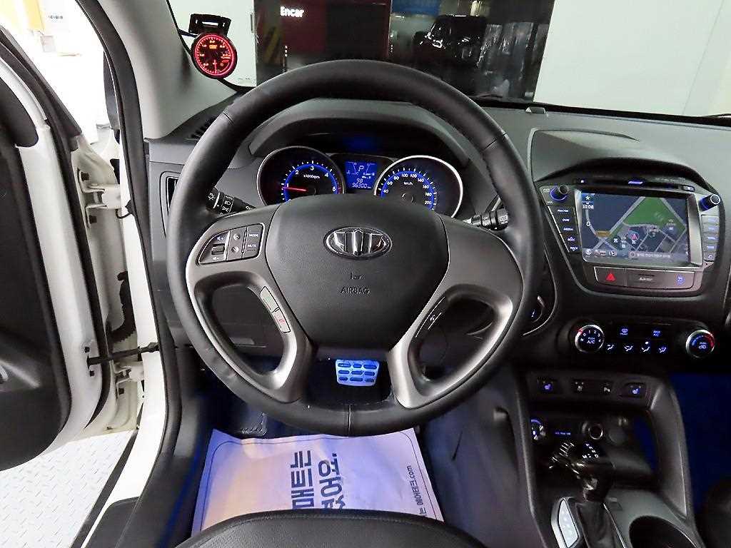 HYUNDAI Tucson - Vista 9