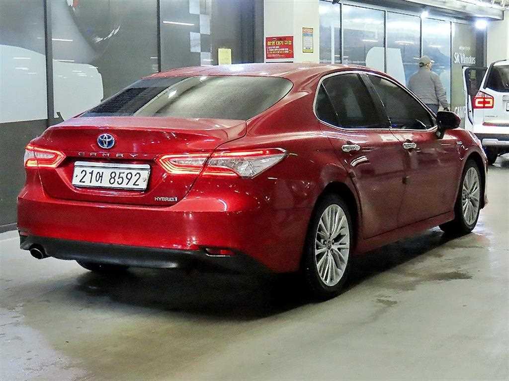 Toyota Camry - Vista 4
