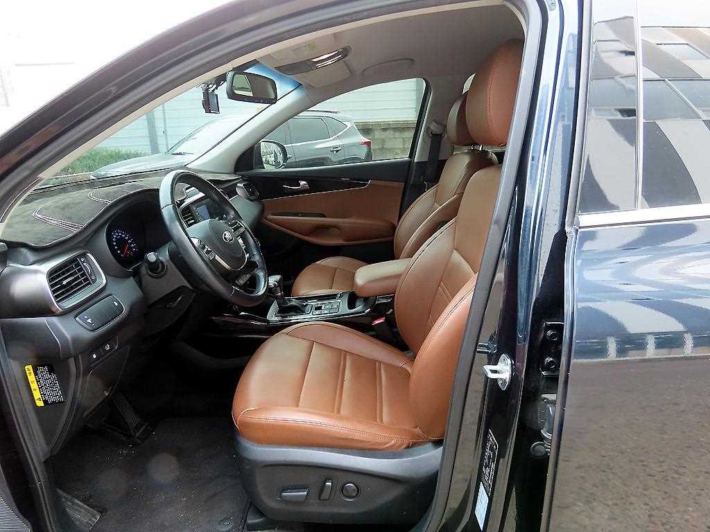 KIA Sorento - Vista 5